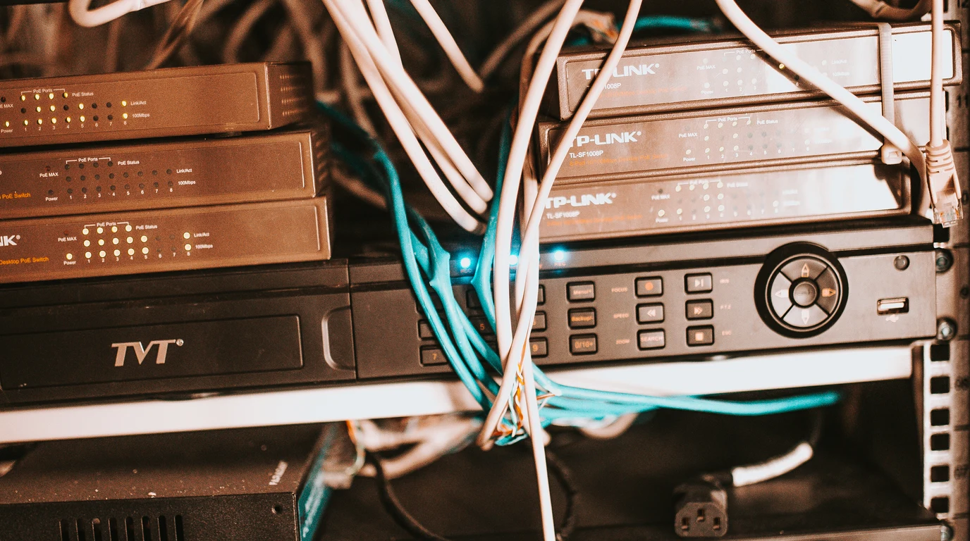 Docker Swarm vs K3s: Lightweight Homelab Clusters